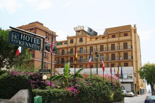 Hotel Kennedy SantʼAlessio Siculo エクステリア 写真