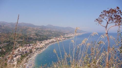 Hotel Kennedy SantʼAlessio Siculo エクステリア 写真