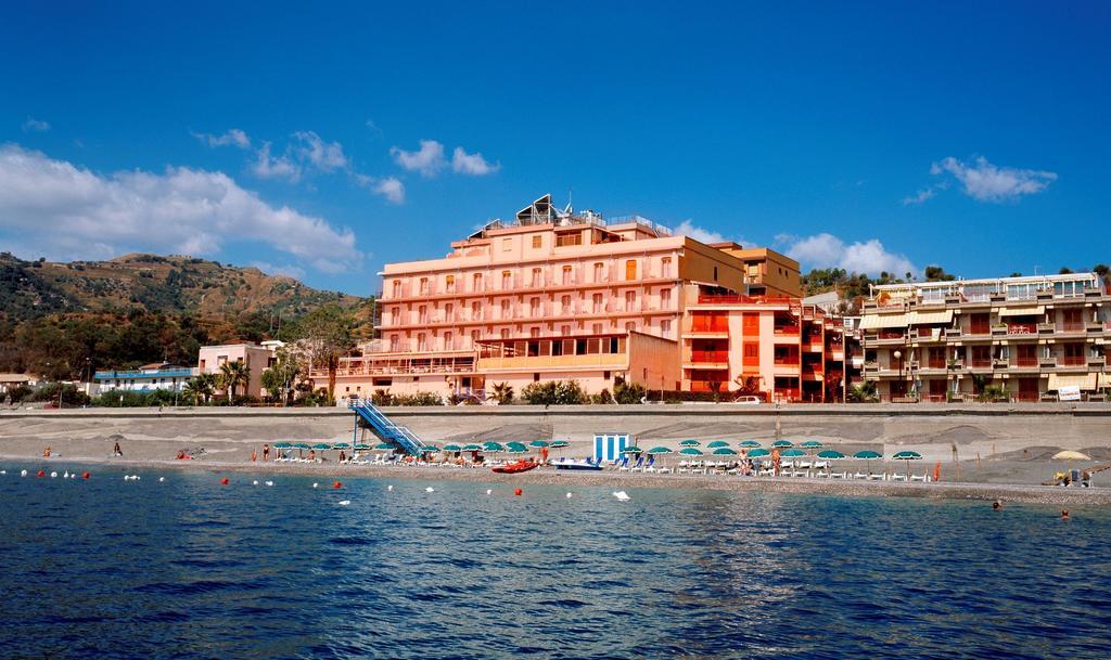 Hotel Kennedy SantʼAlessio Siculo エクステリア 写真